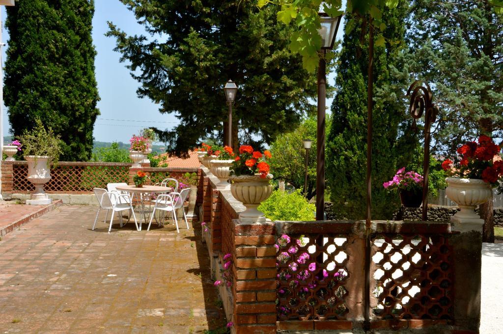Villa Bonaccorso - Antica E Maestosa Villa Con Piscina Ai Piedi Dell'Etna فياغراندي الغرفة الصورة