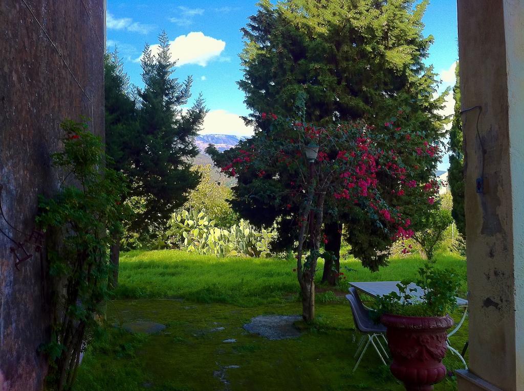 Villa Bonaccorso - Antica E Maestosa Villa Con Piscina Ai Piedi Dell'Etna فياغراندي المظهر الخارجي الصورة
