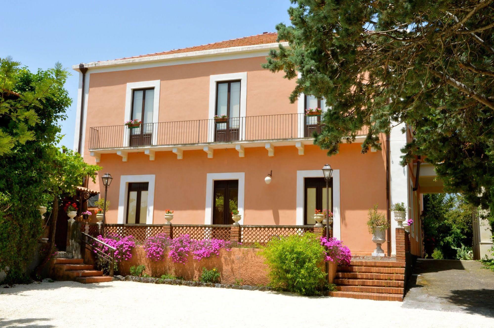 Villa Bonaccorso - Antica E Maestosa Villa Con Piscina Ai Piedi Dell'Etna فياغراندي المظهر الخارجي الصورة